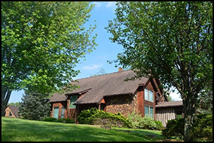 Cabin 21 - Luxury Family Home with Hot Tub